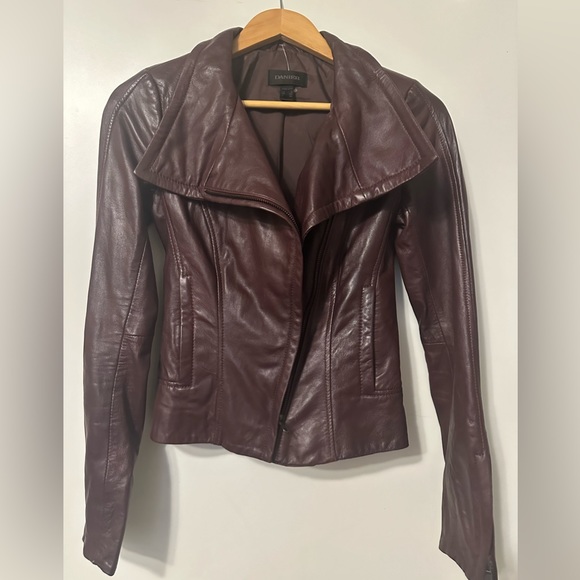 3xs DANIER burgundy leather motorcycle jacket. Fits like xs. - Picture 1 of 10